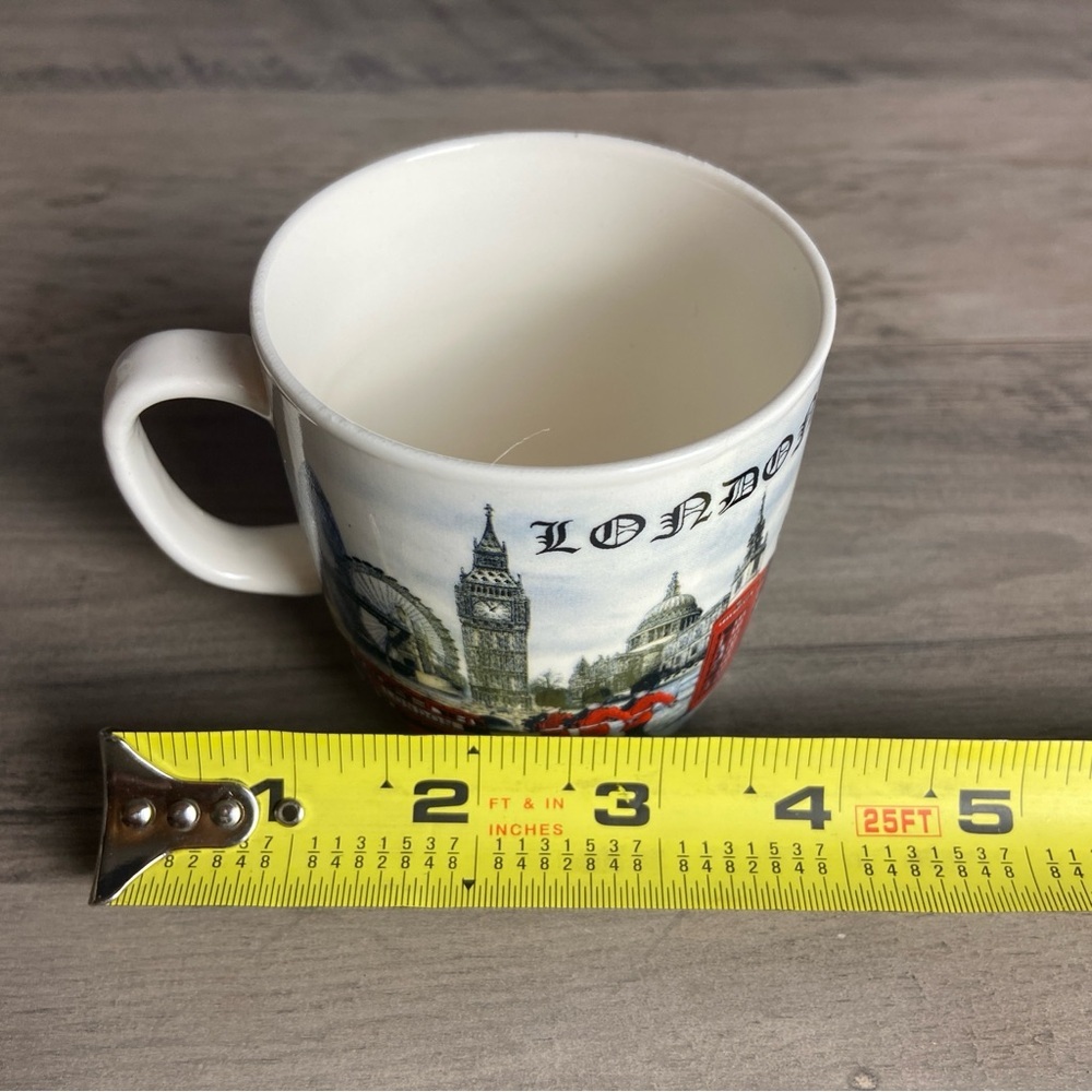 London Souvenir Mug, Various Points of‎ Interest - Picture 7 of 8